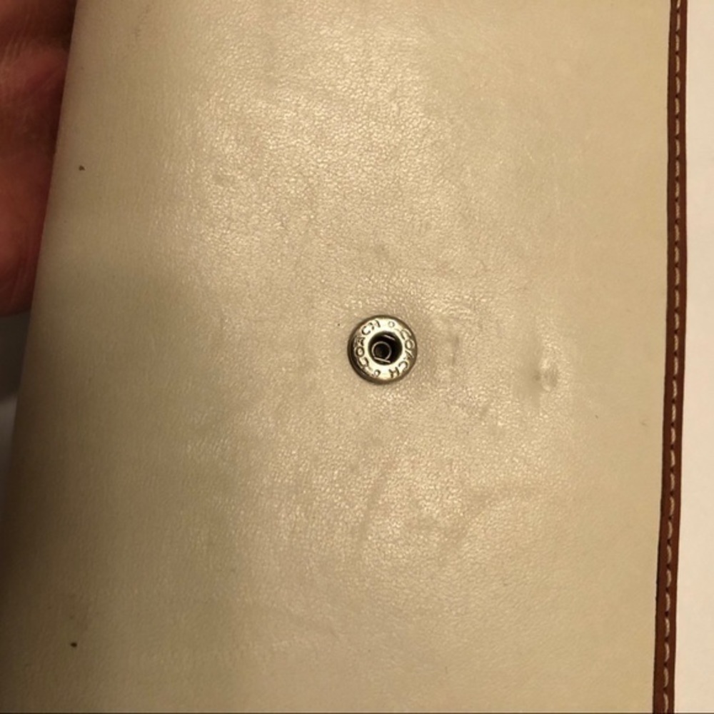 Coach brown and white leather wallet - Picture 3 of 13